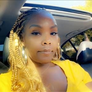 Meet your Posher, Crystal